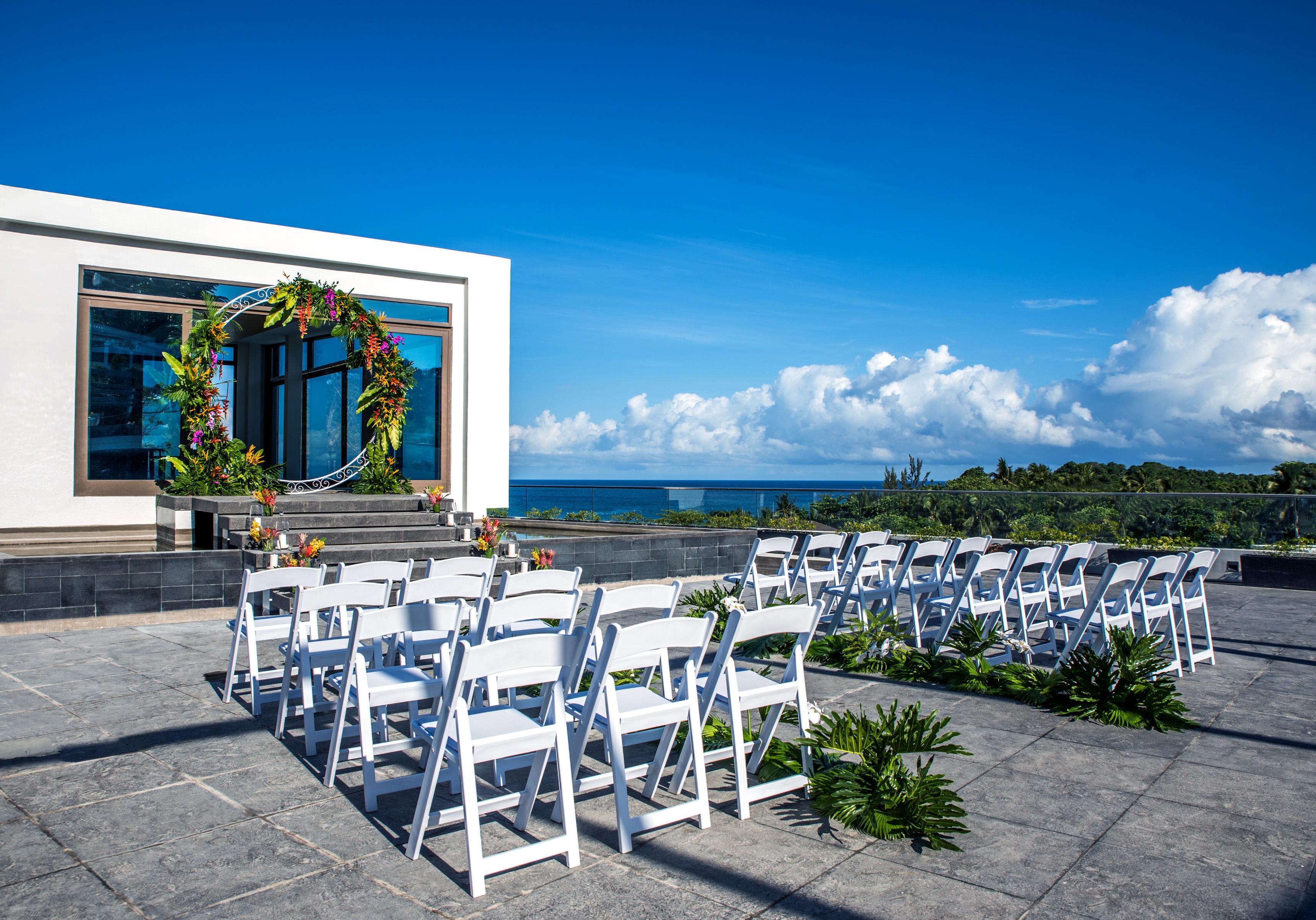 Crimson Resort And Spa Boracay Yapak Bagian luar foto