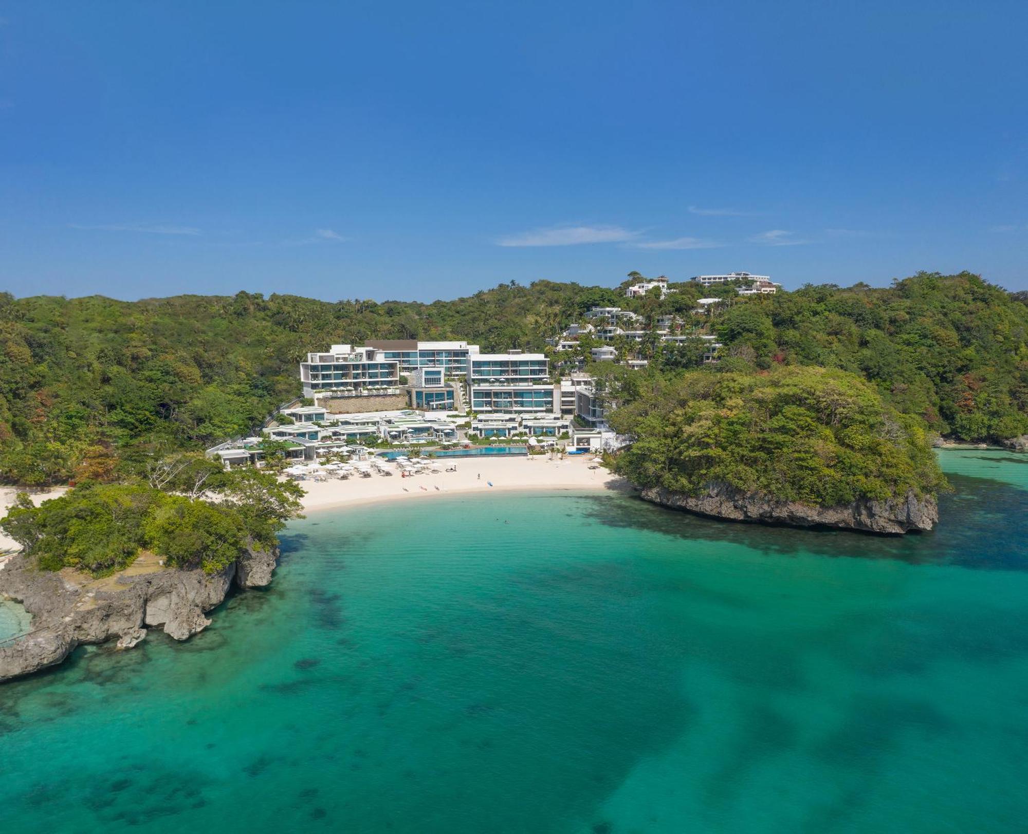 Crimson Resort And Spa Boracay Yapak Bagian luar foto