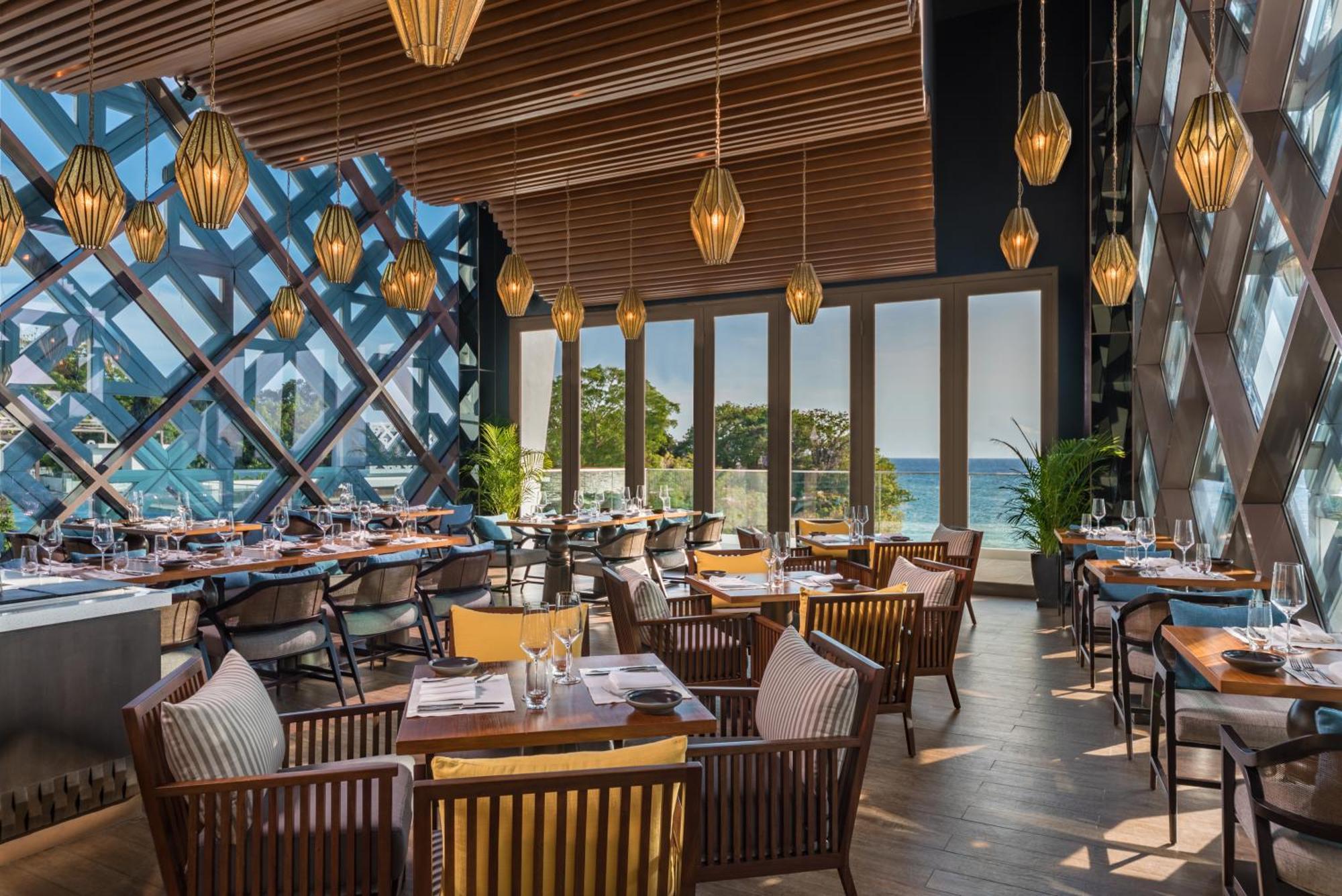Crimson Resort And Spa Boracay Yapak Bagian luar foto